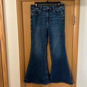 American Eagle Outfitters Festival Flare Next Level Stretch Jeans Size 8 Short